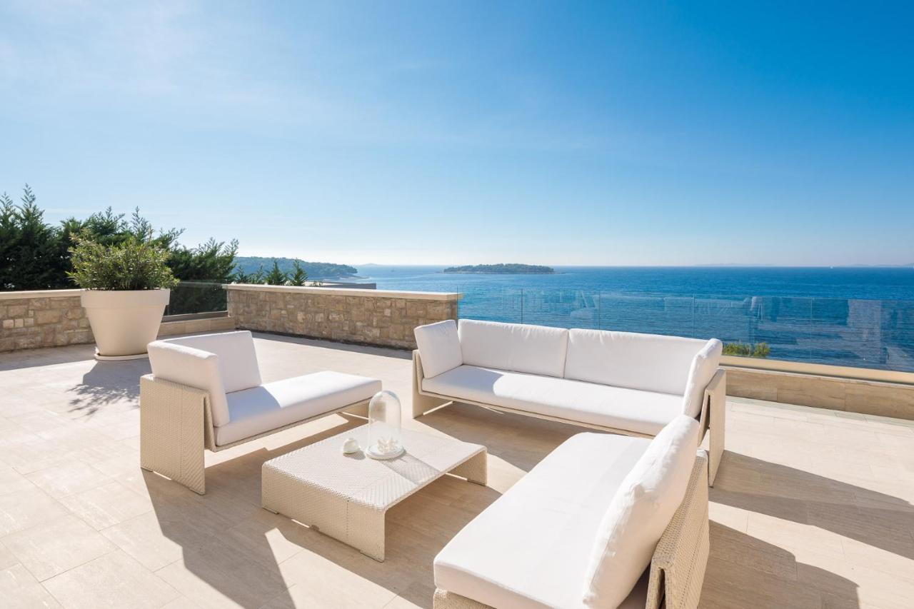 Luxury Seafront Villa Primosten Glamour With Private Pool, Sauna And Gym At The Beach In Primosten Exterior photo