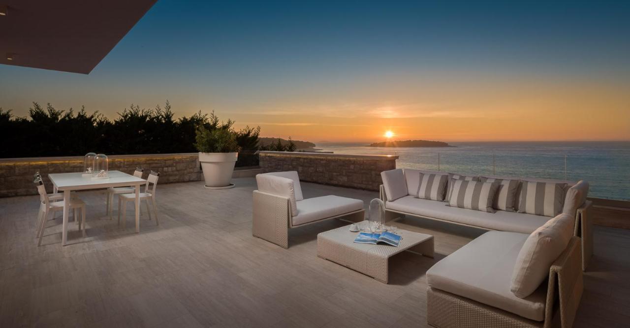Luxury Seafront Villa Primosten Glamour With Private Pool, Sauna And Gym At The Beach In Primosten Exterior photo